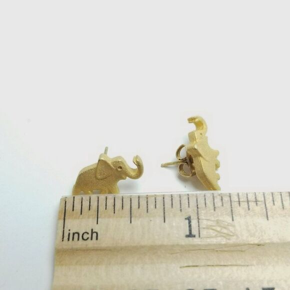 Vintage Elephant Shape Stud Earrings, Gold Tone Small Animal, Trunk Up, Estate - Picture 4 of 6